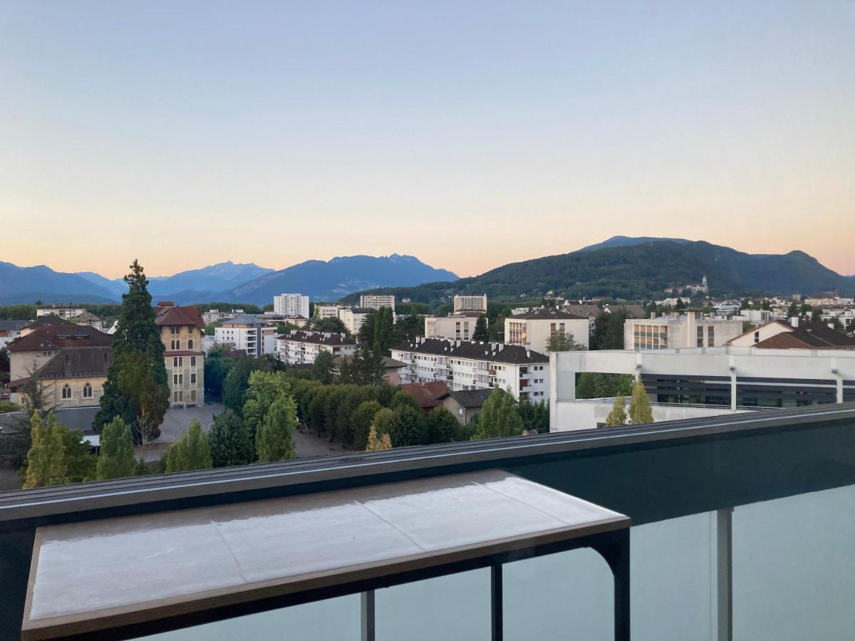 Luxueux Appartement T4 - Lac 5 Min - Parkings Privatifs - Vue Lac Et Montagne Annecy Exterior foto